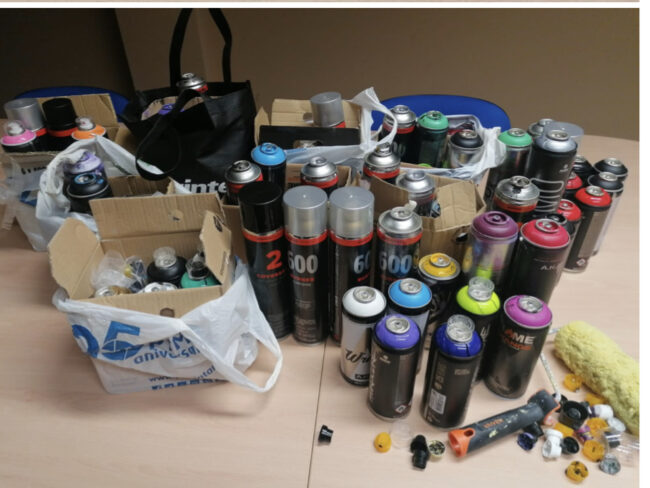 11E743E8-48F7-4C8F-809B-426C3F884B94